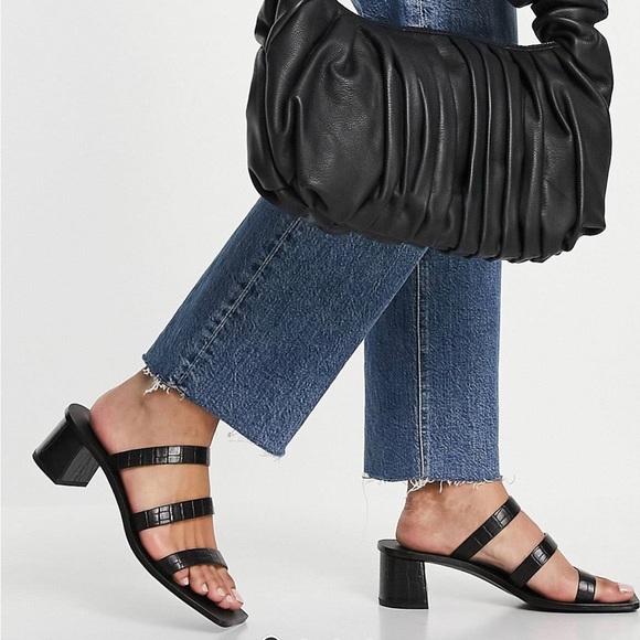 ASOS Shoes - Wide width ASOS Sz 10 Wide NWT Leather Hester Block heel sandal with square toe.